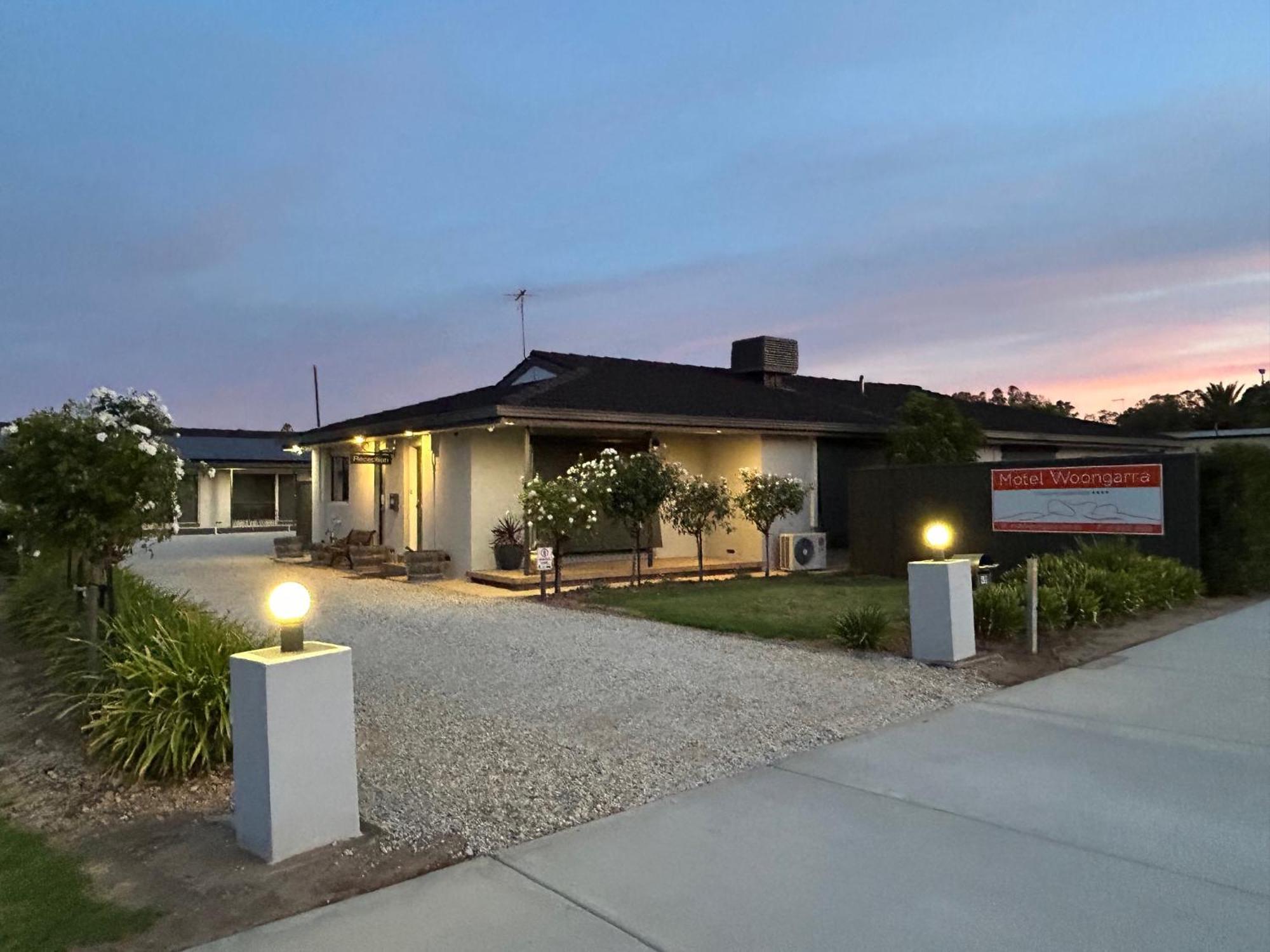 Motel Woongarra Rutherglen Bagian luar foto