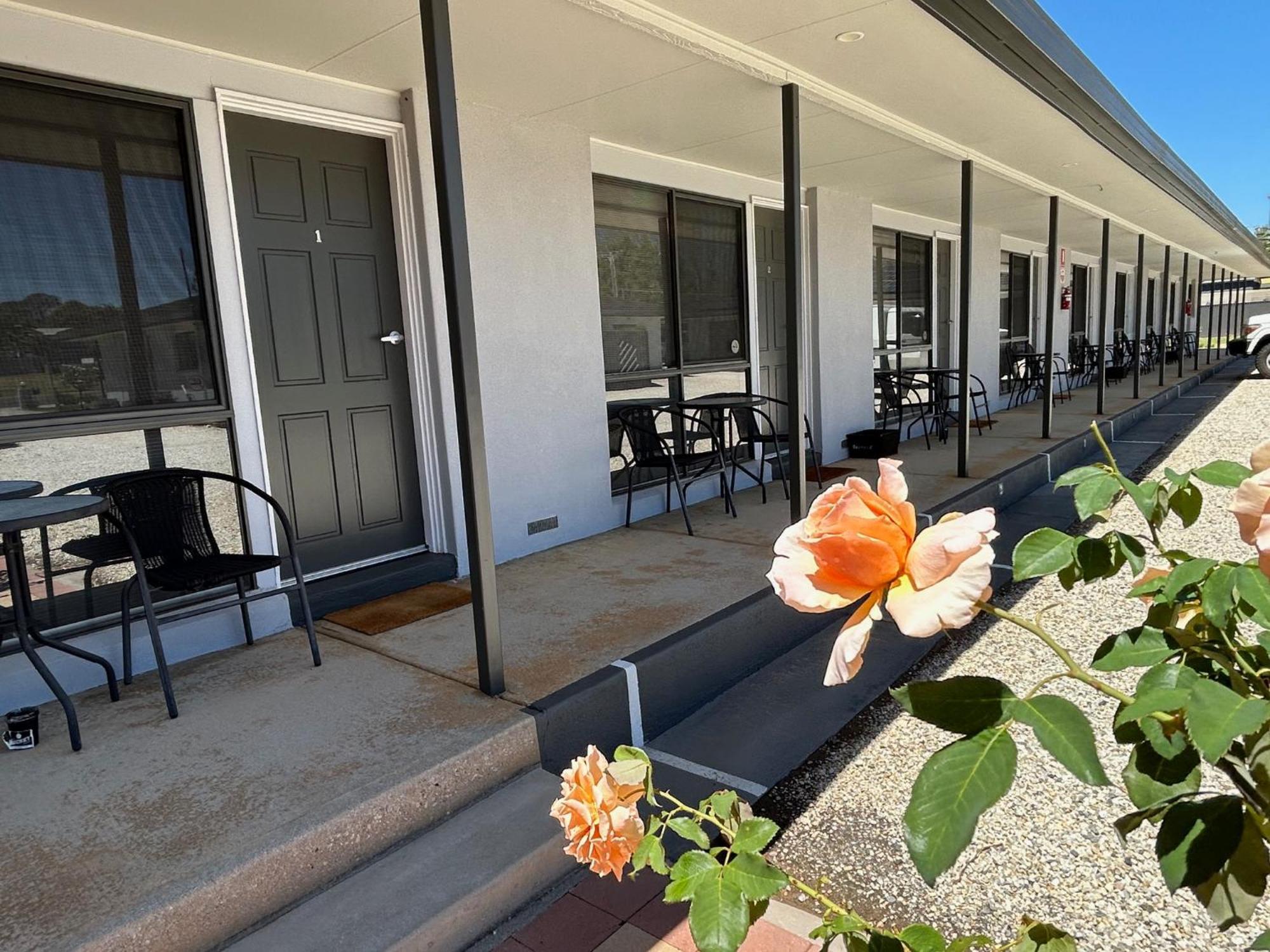 Motel Woongarra Rutherglen Bagian luar foto