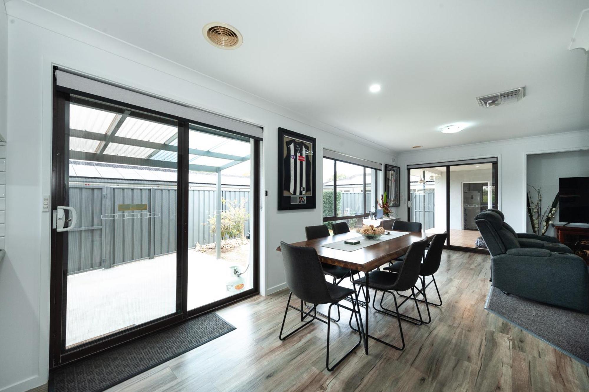 Motel Woongarra Rutherglen Bagian luar foto