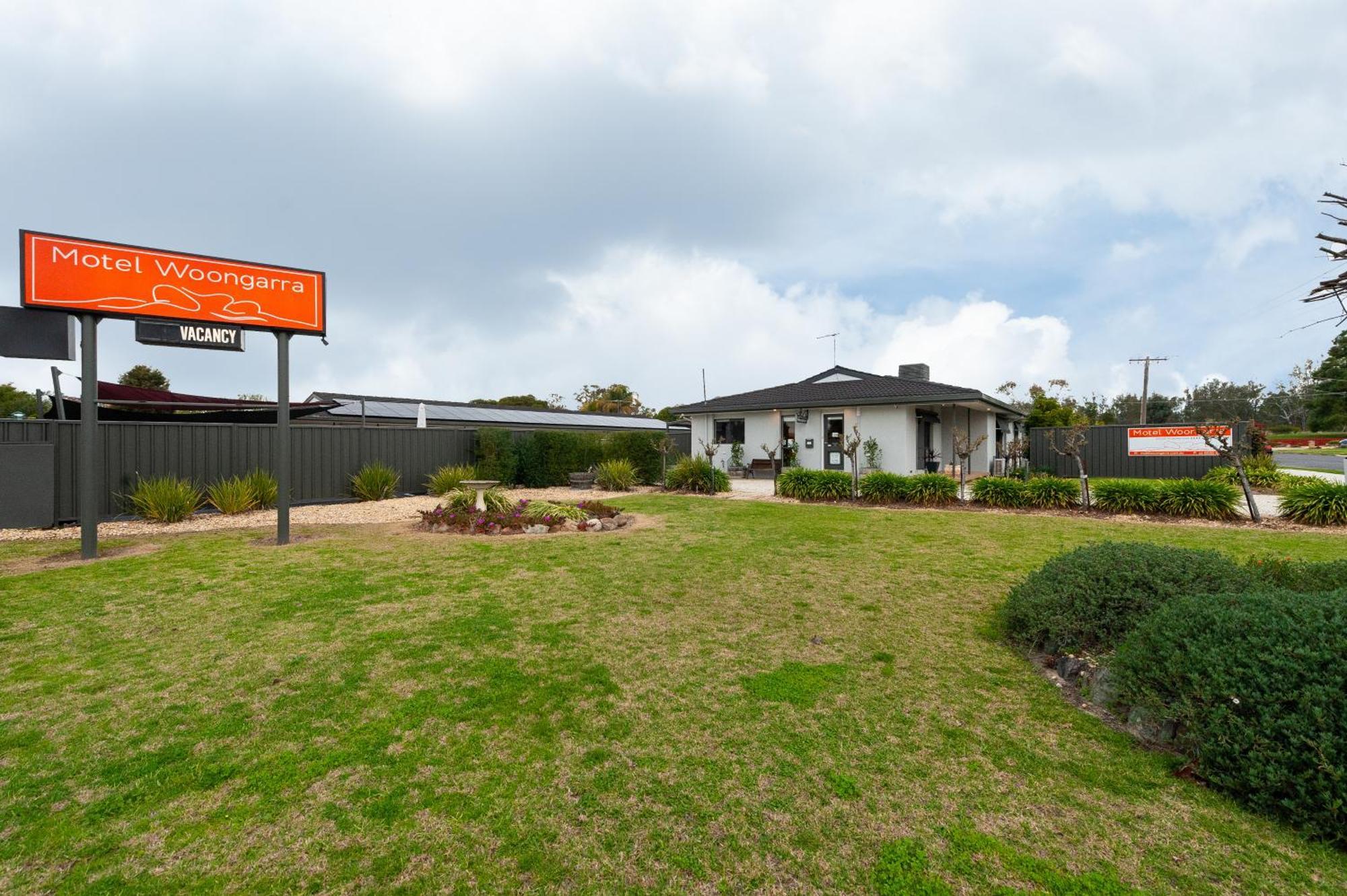 Motel Woongarra Rutherglen Bagian luar foto