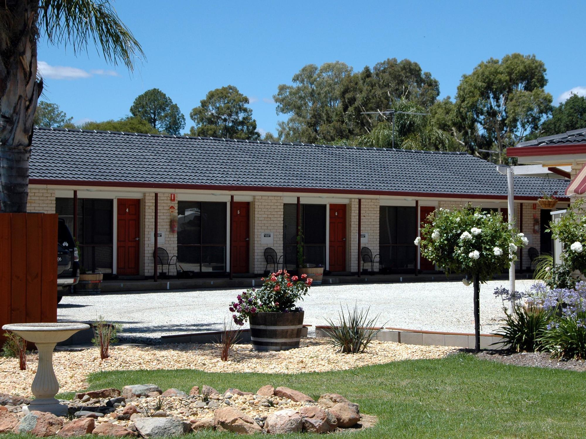 Motel Woongarra Rutherglen Bagian luar foto