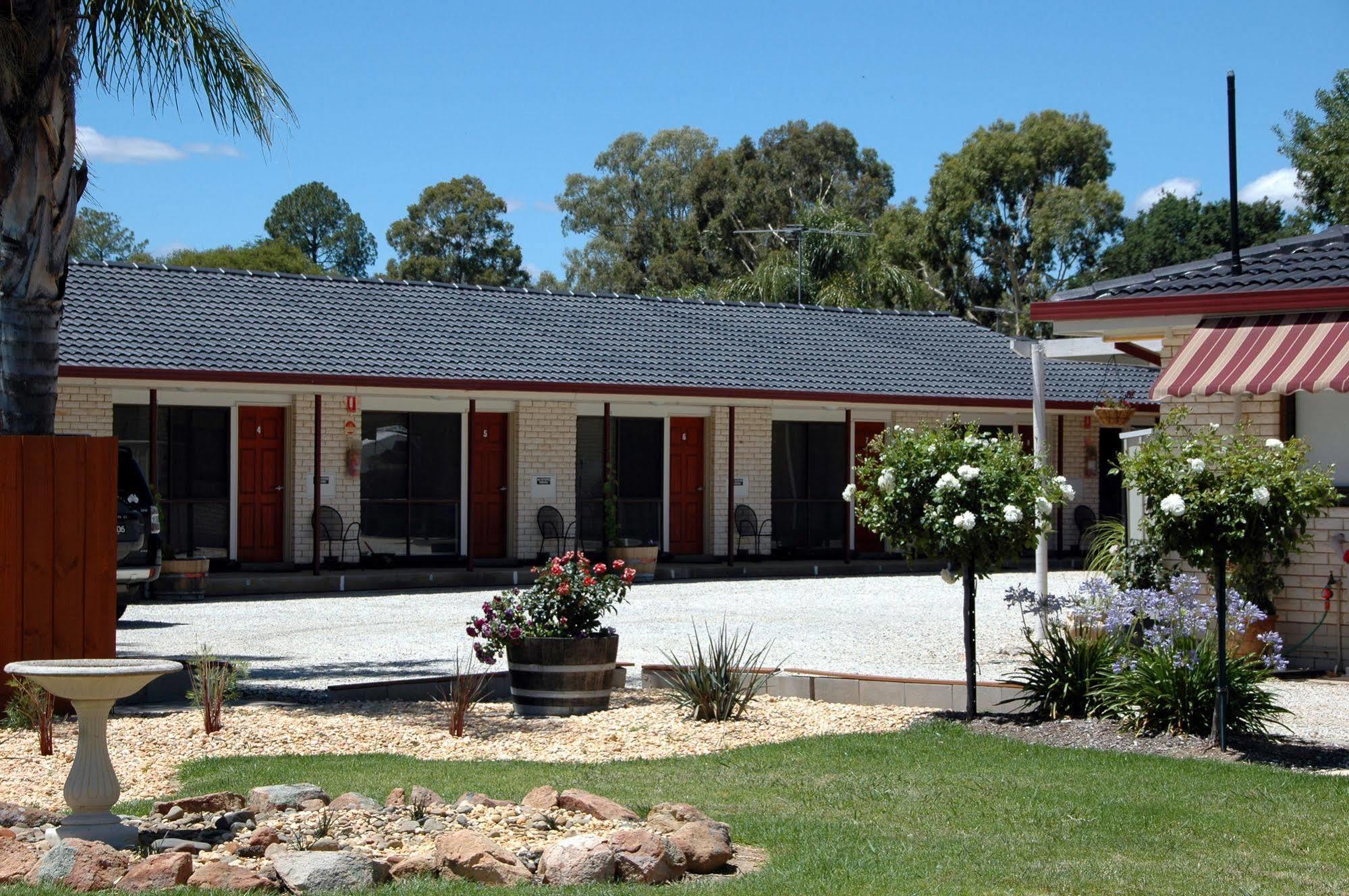 Motel Woongarra Rutherglen Bagian luar foto